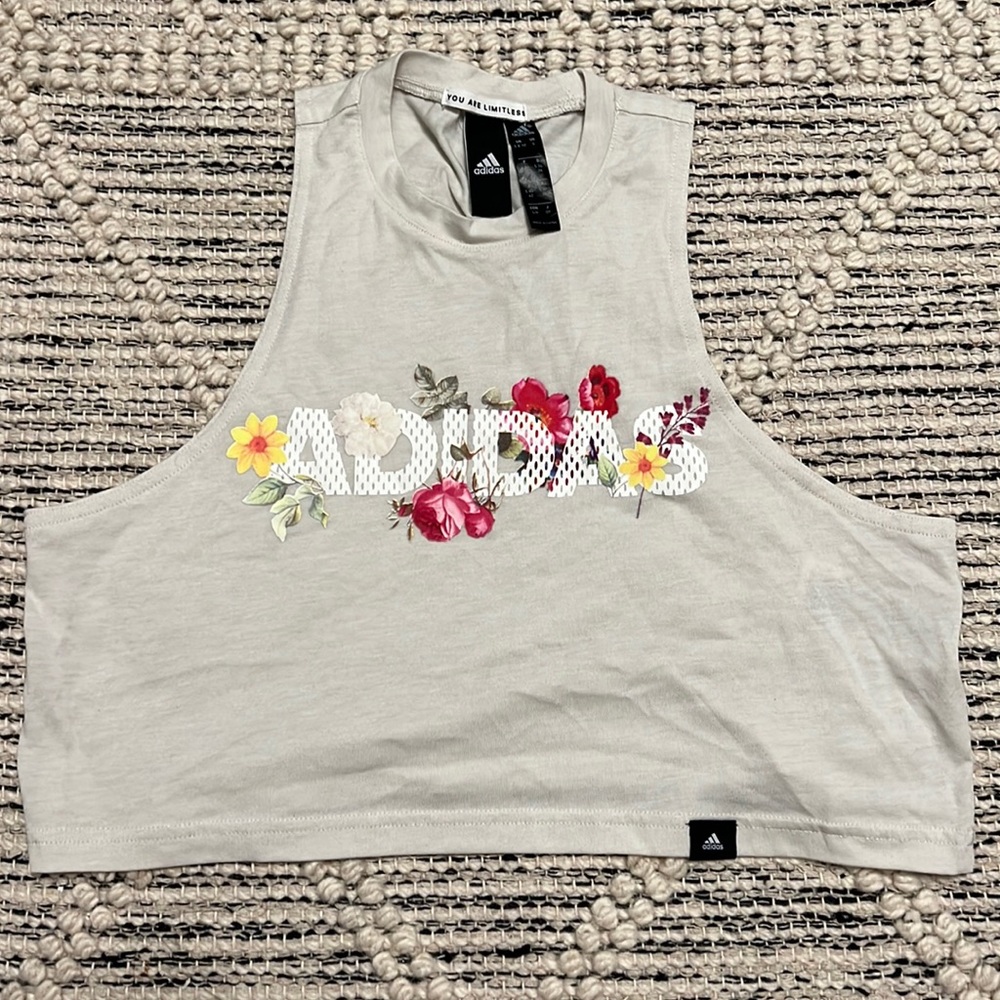 Adidas Cropped Tank. Color: Light Grey. Size: S.